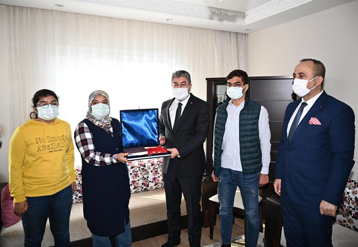 Şehit ailelerine vefa ziyaret