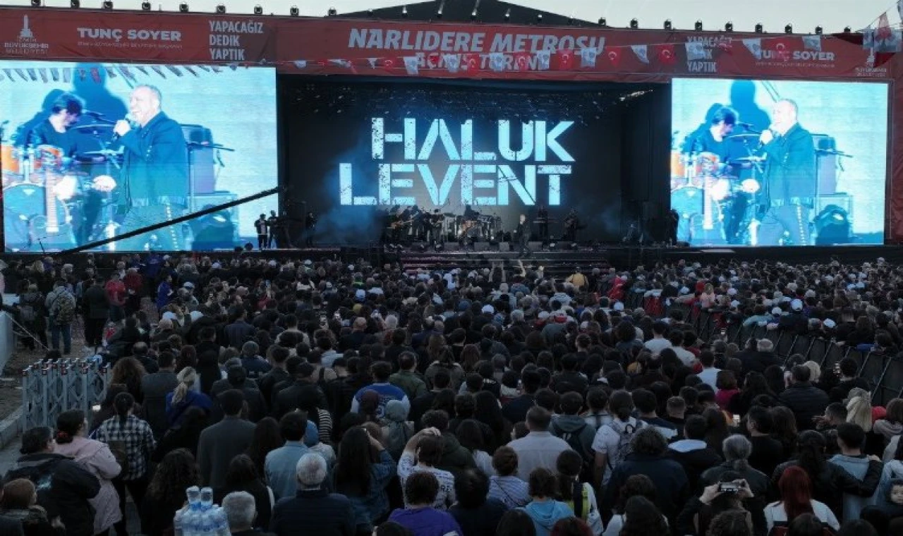 İzmir’de Haluk Levent coşkusu