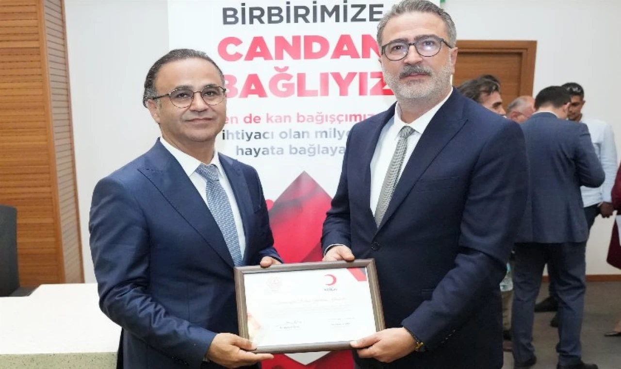 İzmir’de kan bağışçıları sertifikalandı