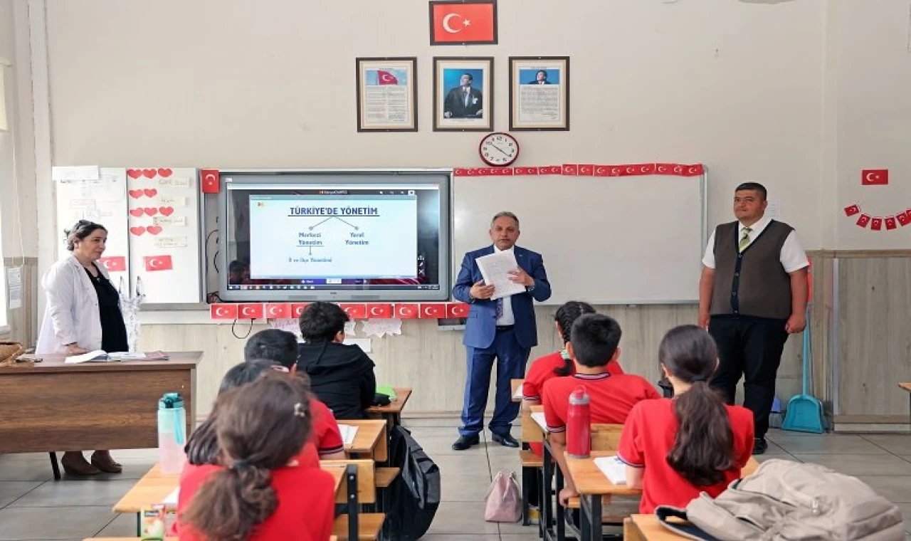 Başkan Yalçın’dan “Türkiye’de Yönetim” dersi