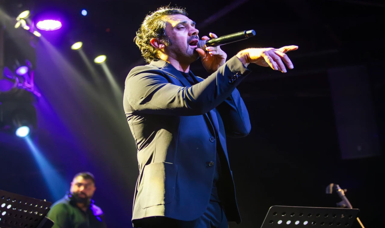 2024’e damga vuran Bayhan, Jolly Joker Kartal’da sahne aldı