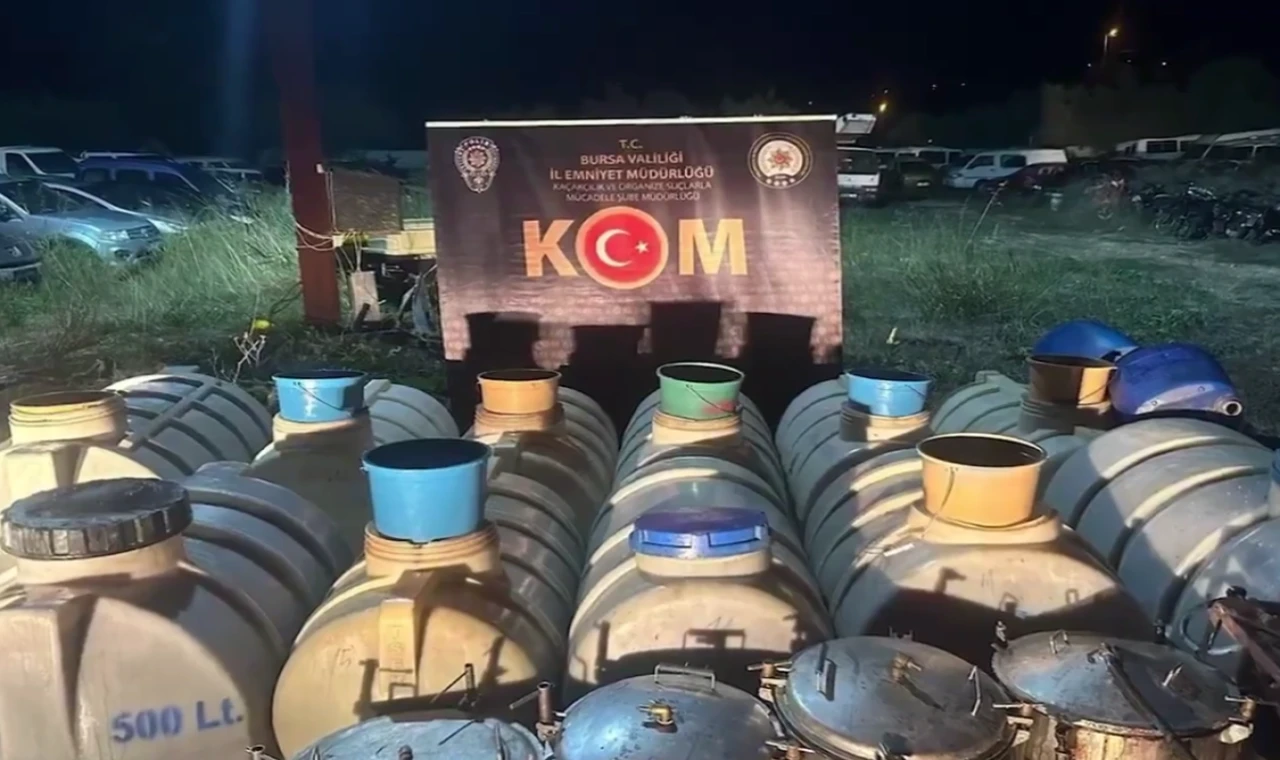 Bursa’da binlerce litre sahte alkole Çengel! 2 tutuklama