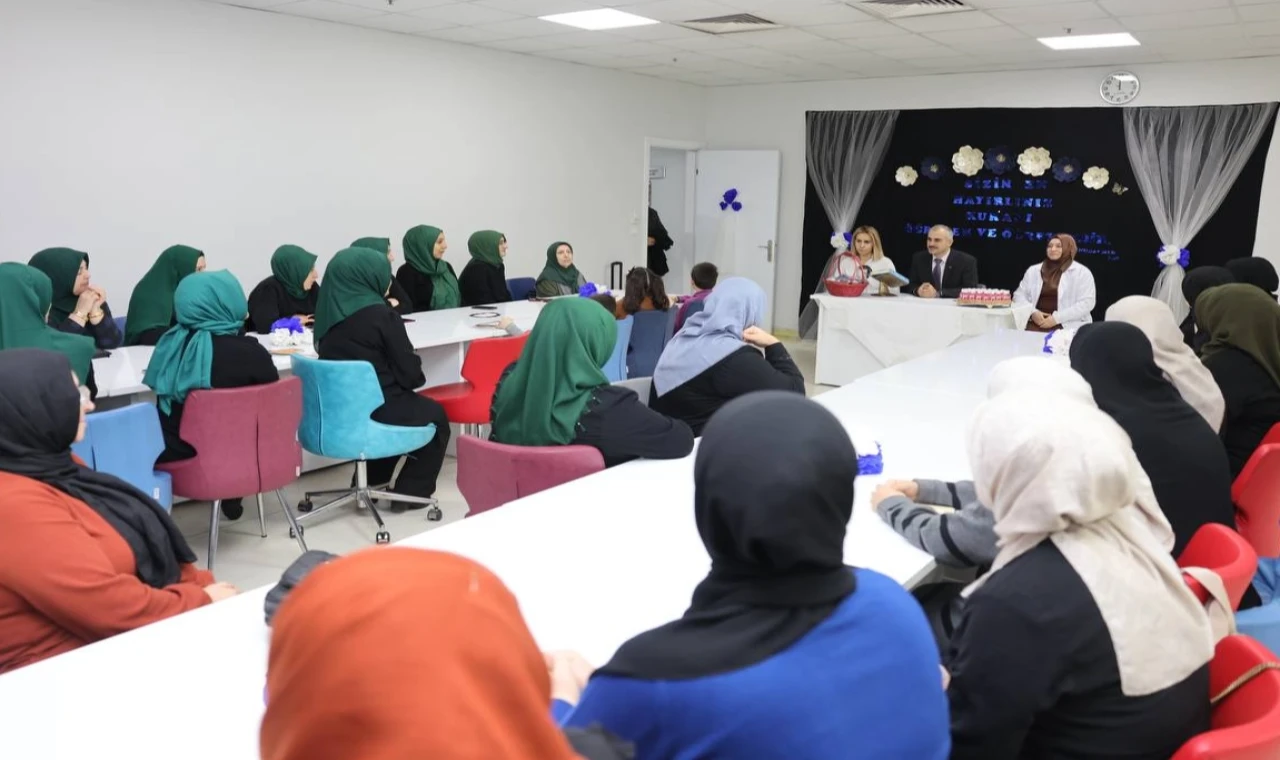 Kocaeli Çayırovalı velilerin Bilgievleri’nde eğitiliyor