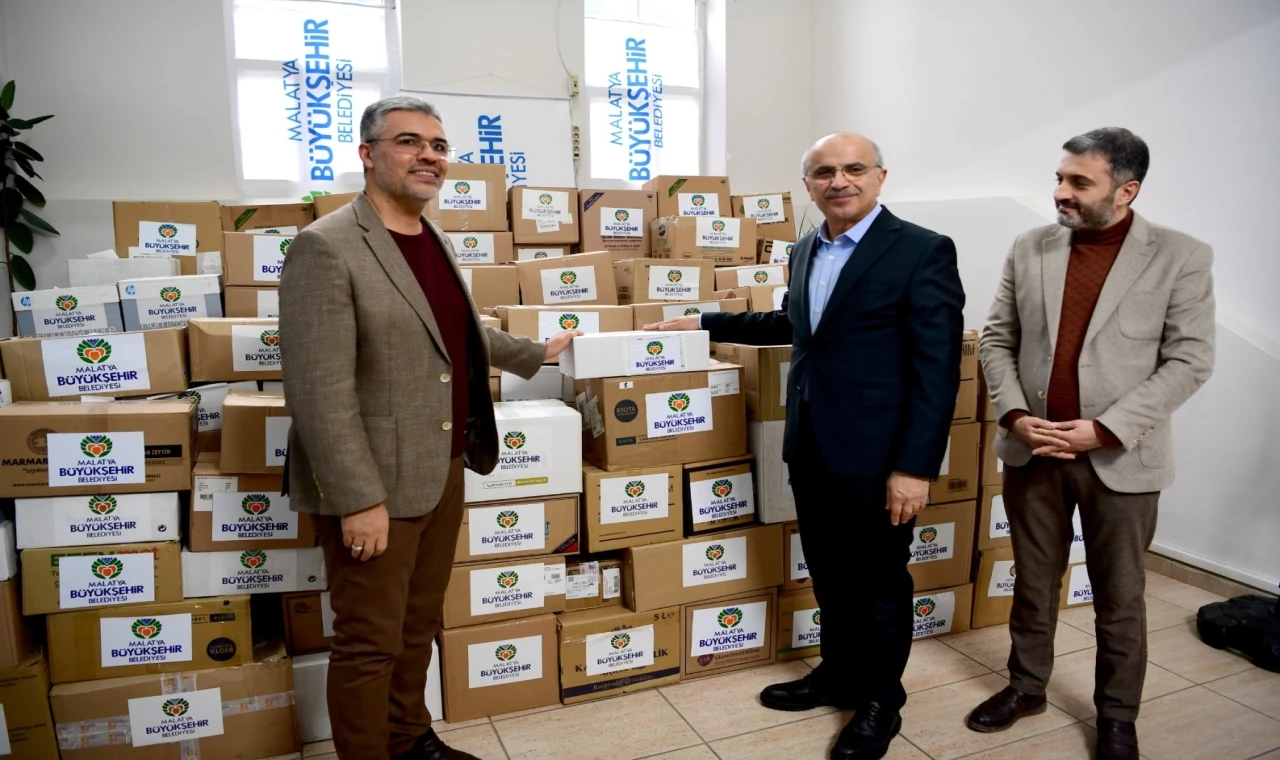 Malatya’dan Suriye’ye ilaç yardımı