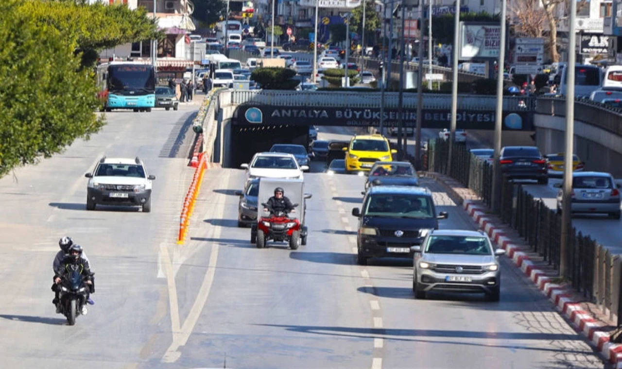Antalya’da halk otobüsleri için ikinci özel şerit uygulaması