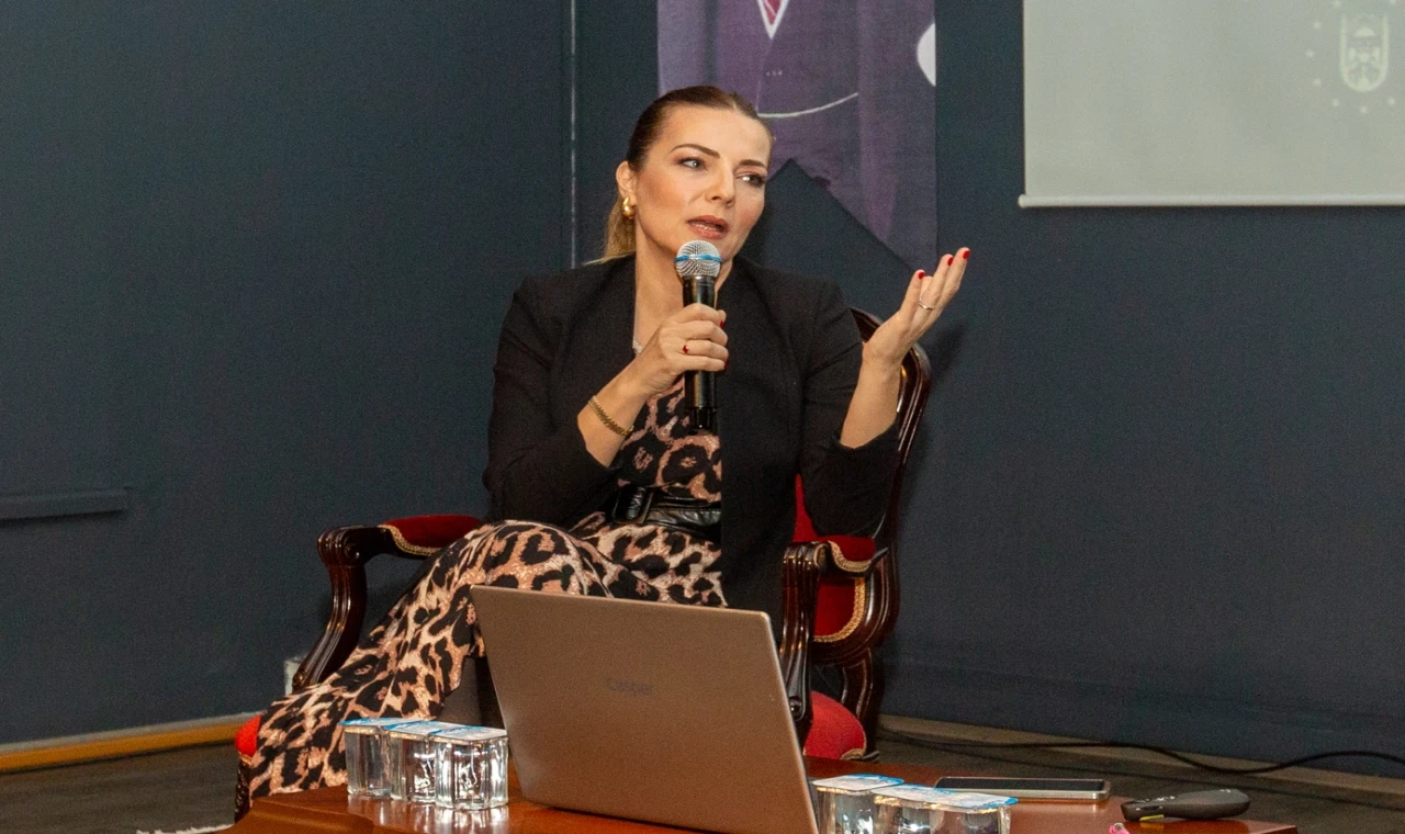 Burcu Kara, ‘Bursa Bellek’in konuğu oldu