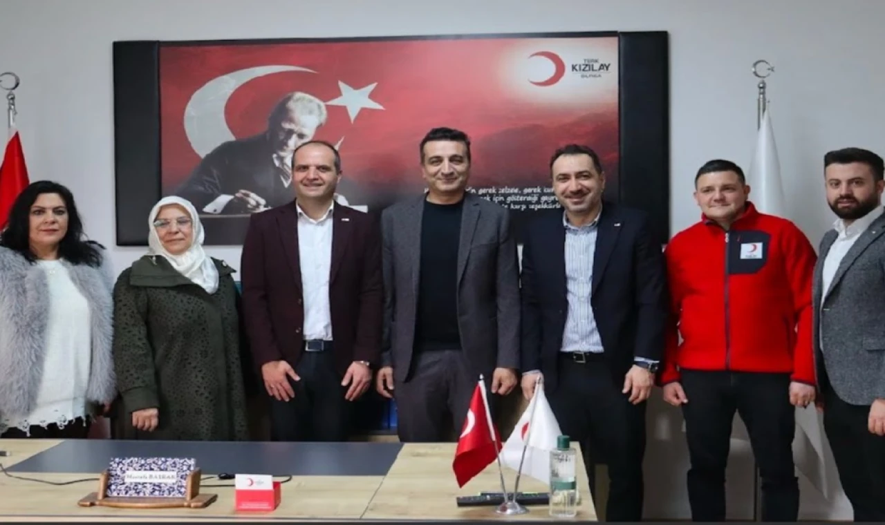 Bursa Mudanya’da Türk Kızılay ’Bayrak’la devam