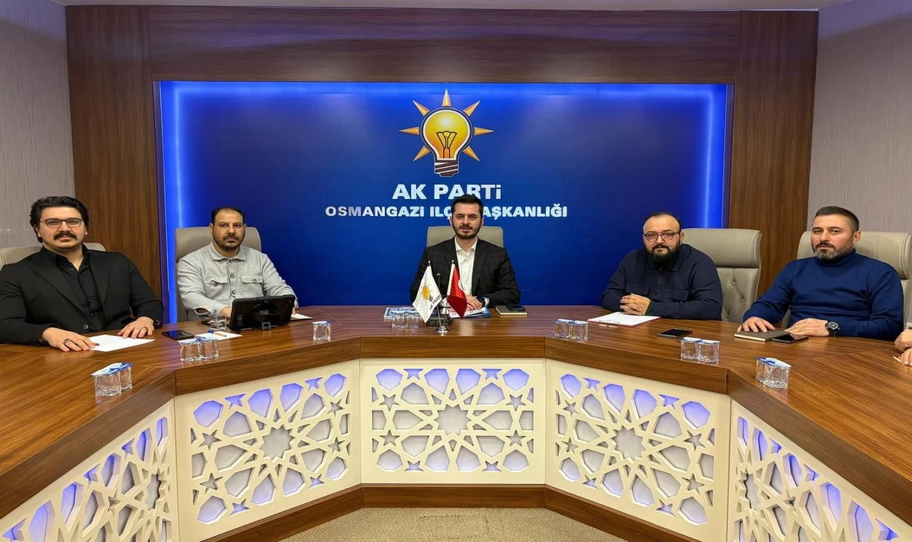 Bursa Osmangazi’de AK Parti mahalle başkanlarıyla buluştu
