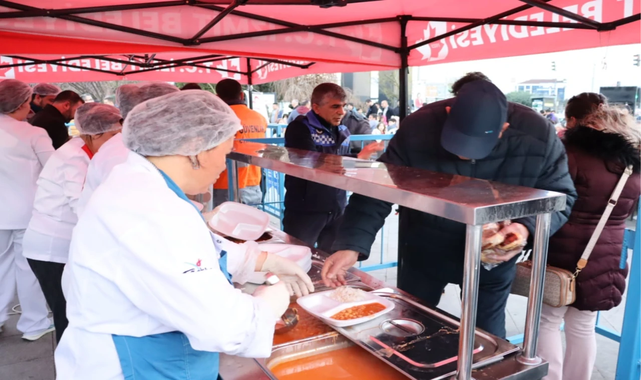 İzmit’te iftar sofraları yine ücretsiz kurulacak