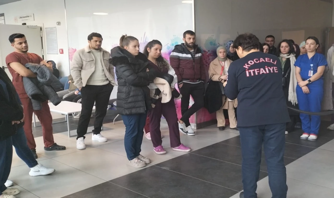 Kocaeli’de hastane personeline acil durum eğitimi