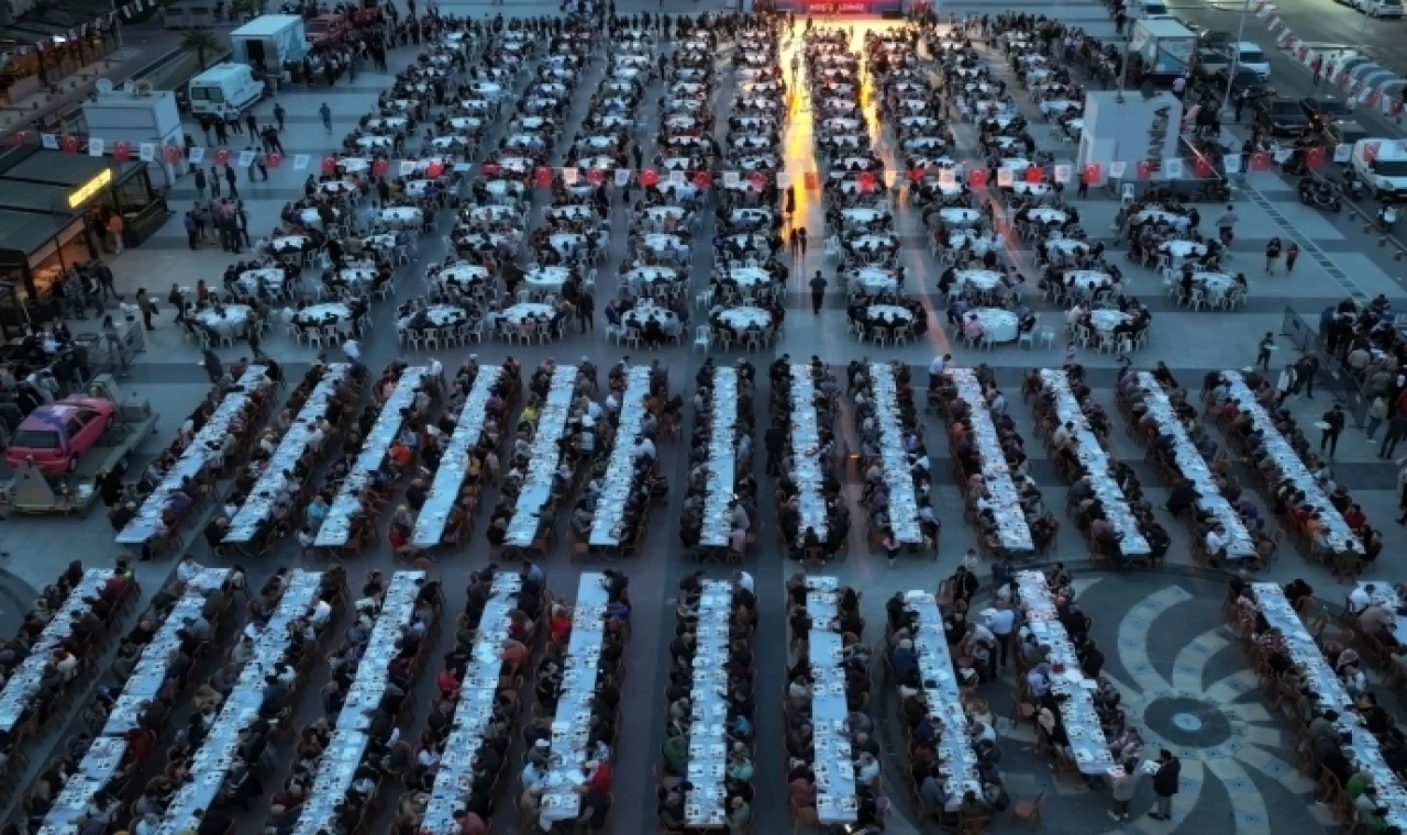 Manisa’da iftar sofraları 100 bin kişiye ulaşacak