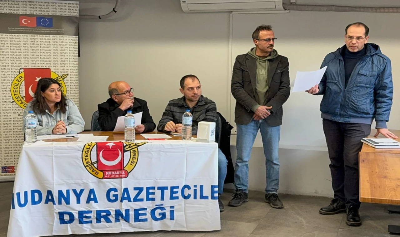 Mudanya Gazeteciler Derneği’nde nöbet değişimi