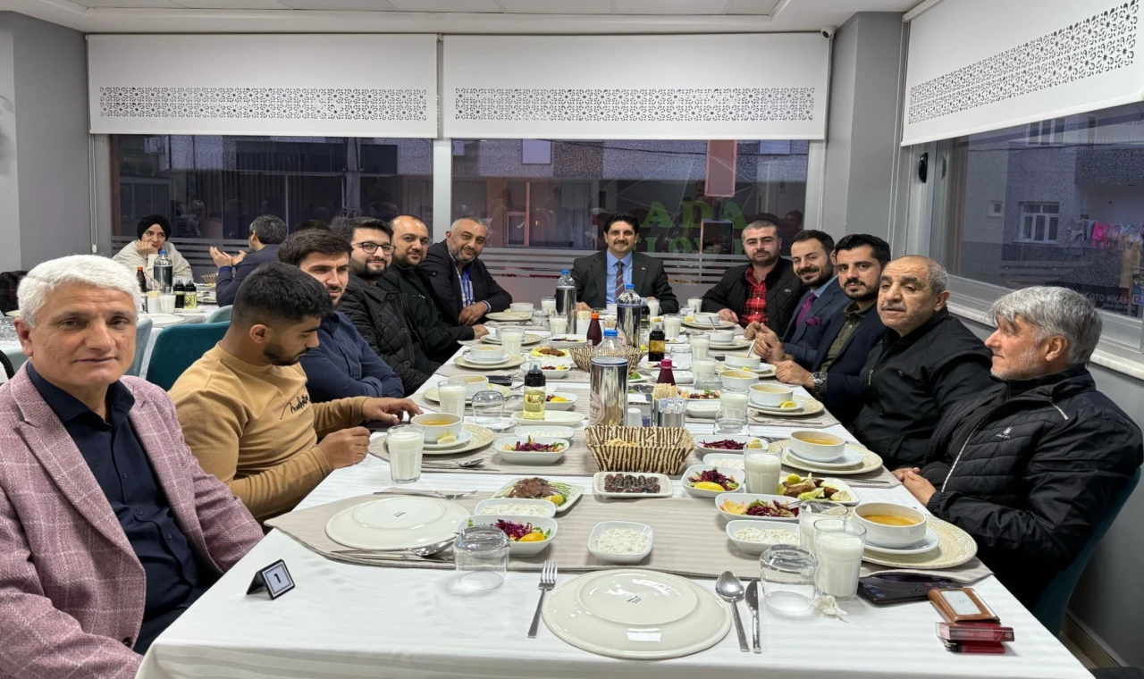 AK Parti Mardin’de basın mensuplarıyla iftarda buluştu