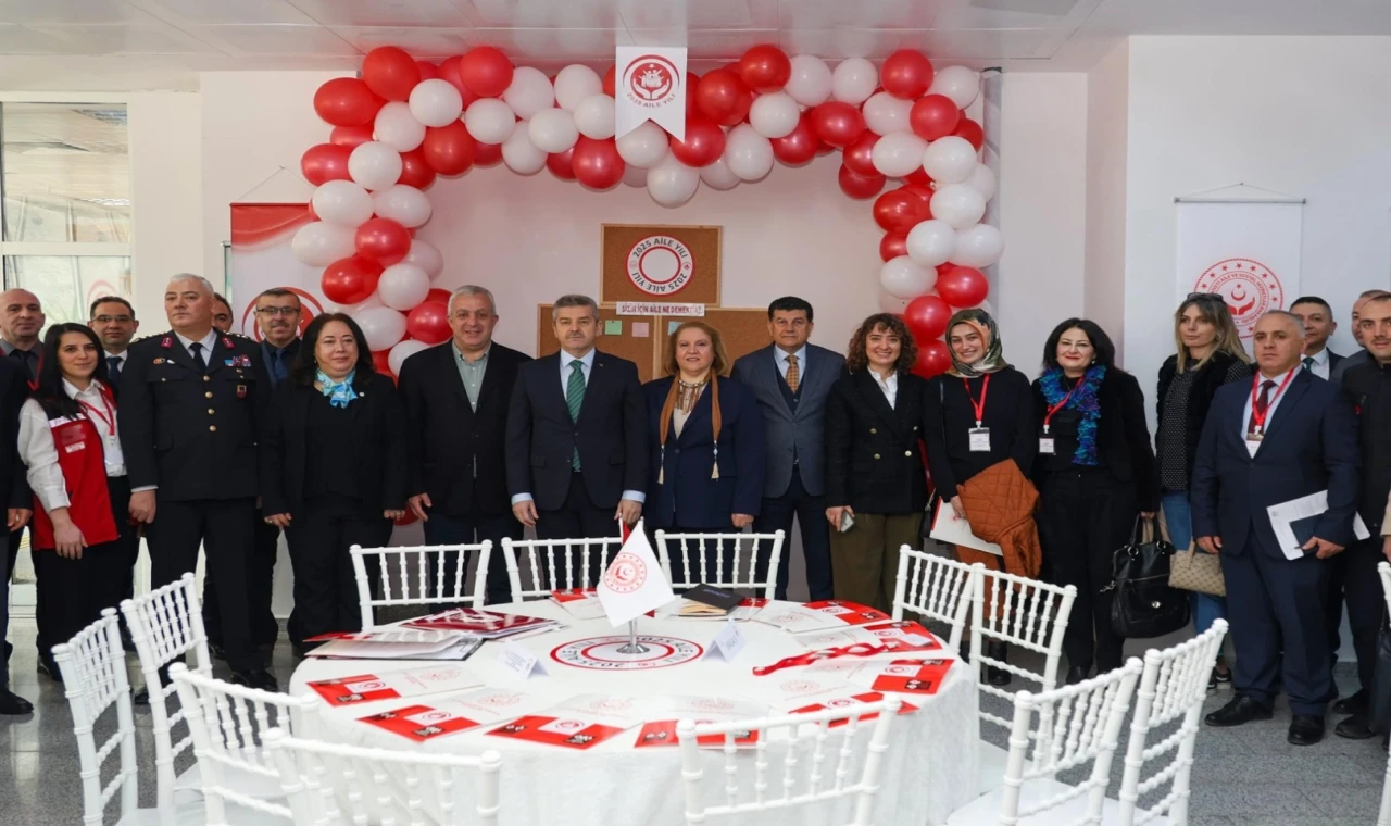 Artvin’de paydaşlar ’aile’ için toplandı