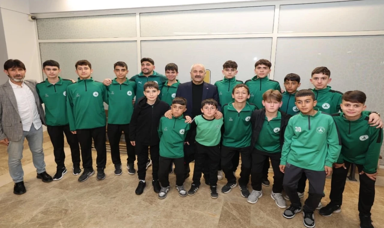 Başkan Büyükgöz Gebze amatörünü ağırladı
