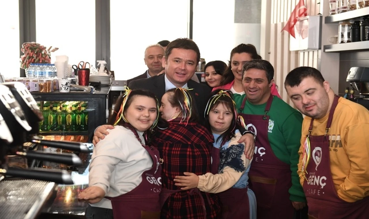 Bursa Osmangazi’de Down sendromlu bireyler kafe işletti