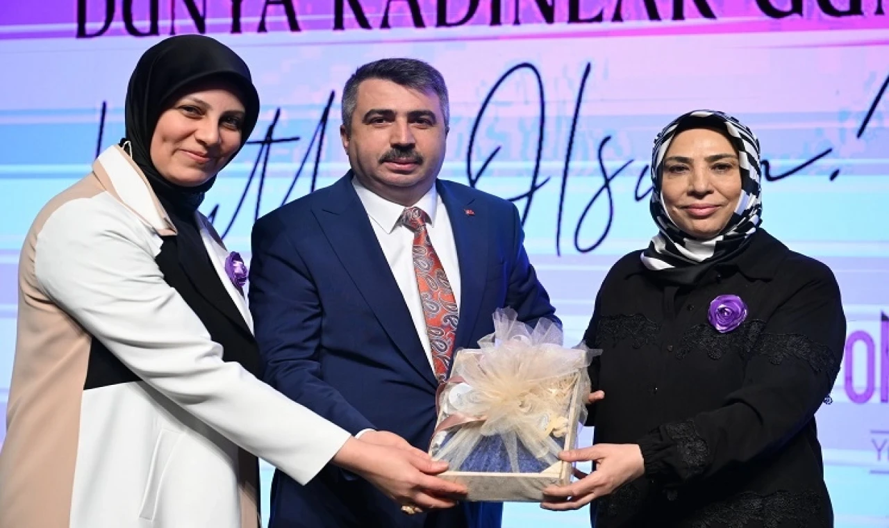 Bursa Yıldırım’da Üreten Kadınlar Paneli