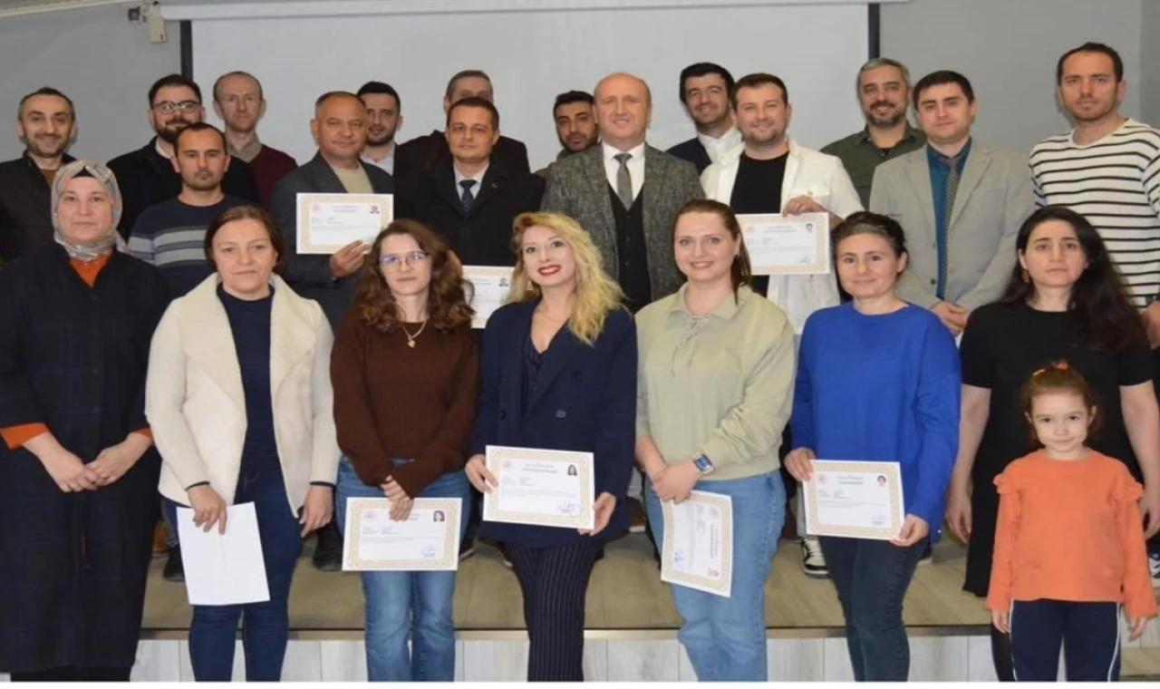 Edirne İpsala’da başarılı idareciler ödüllendirildi