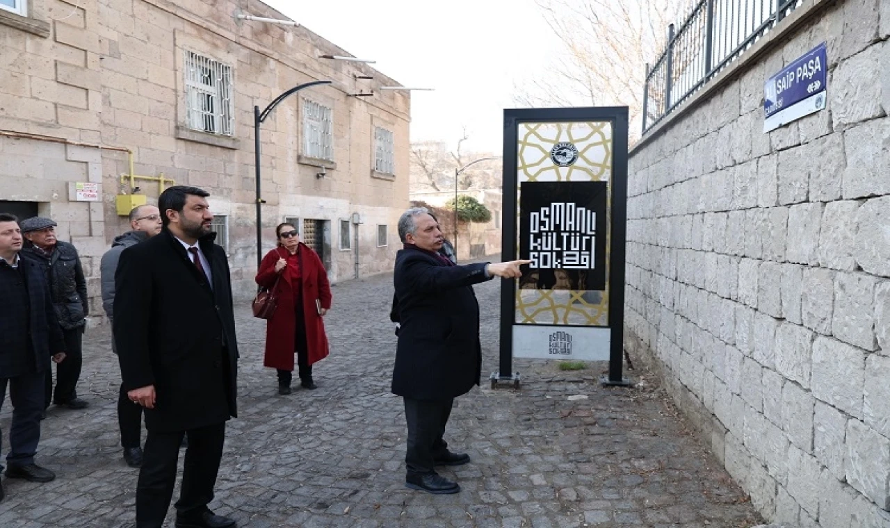 Kayseri Talas’ta Türkçe sokğaı çalışmaları hızlandı