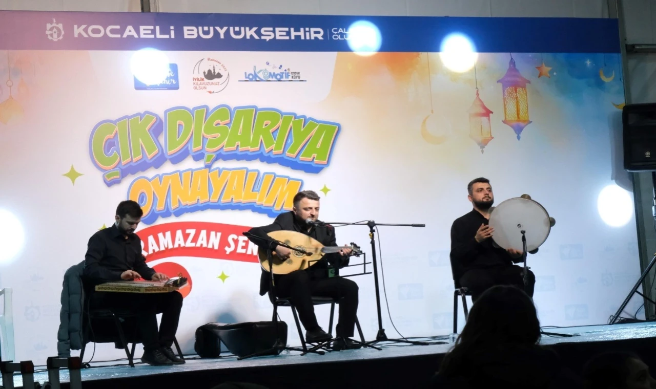 Kocaeli’de Ramazan coşkusu kent meydanında yaşanıyor