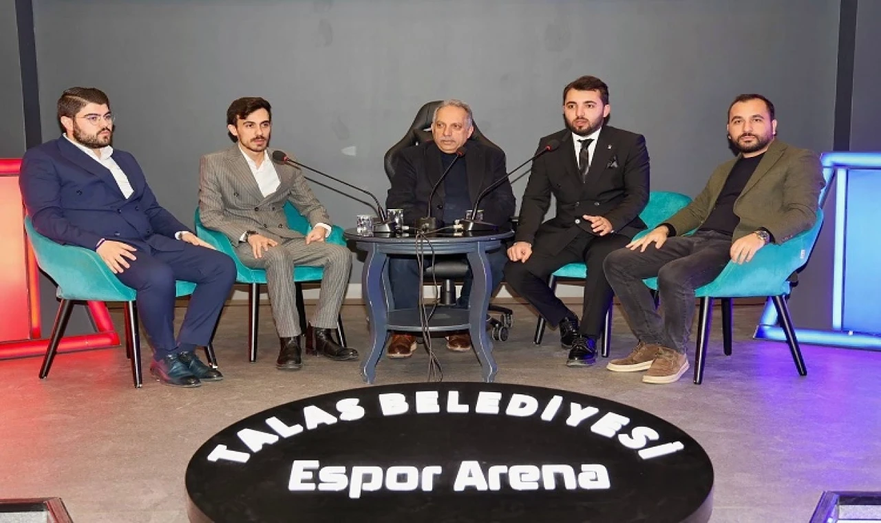 Mustafa Yalçın gençlerle E-spor’da buluştu
