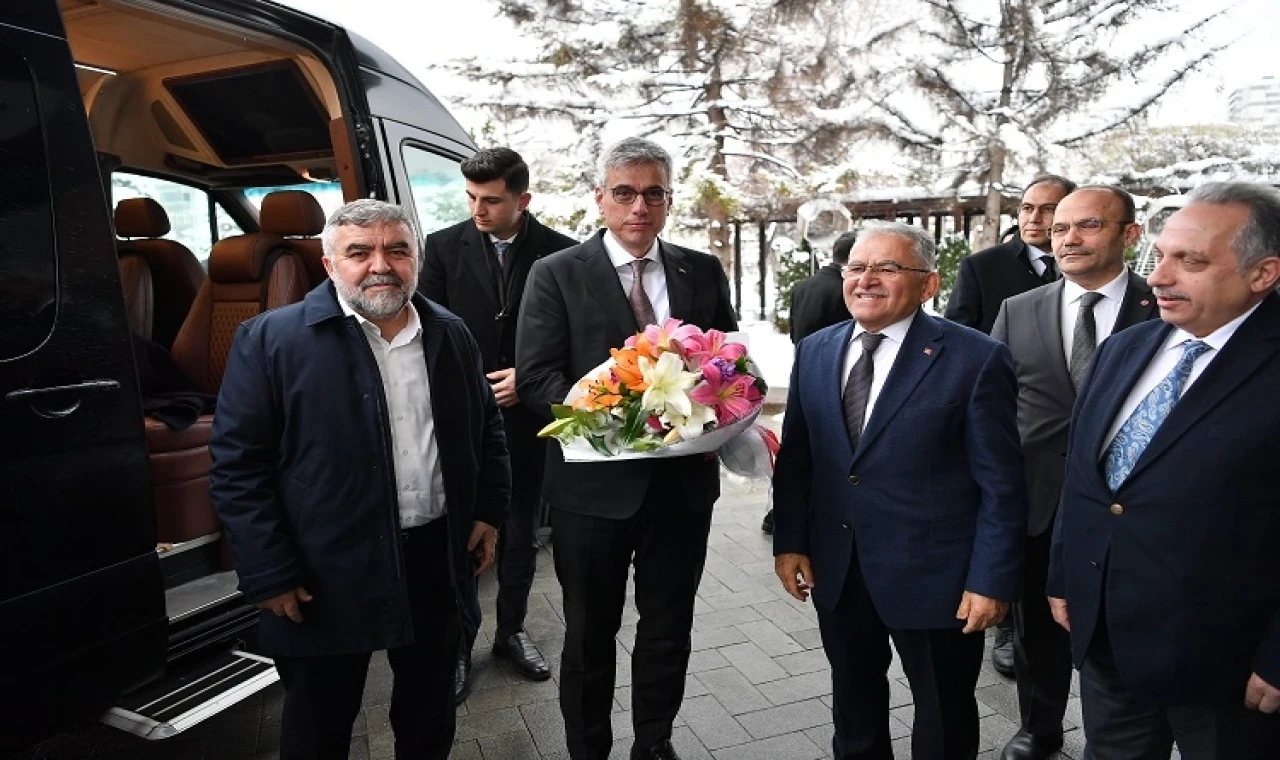 Sağlık Bakanı Memişoğlu Kayseri’de