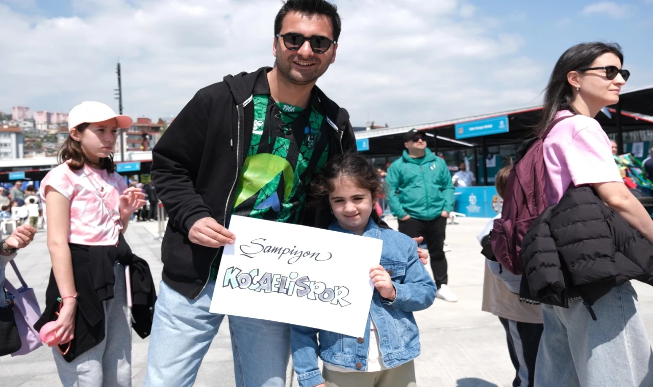 23 Nisan şenliğinde ’Şampiyon Kocaelispor’ vurgusu