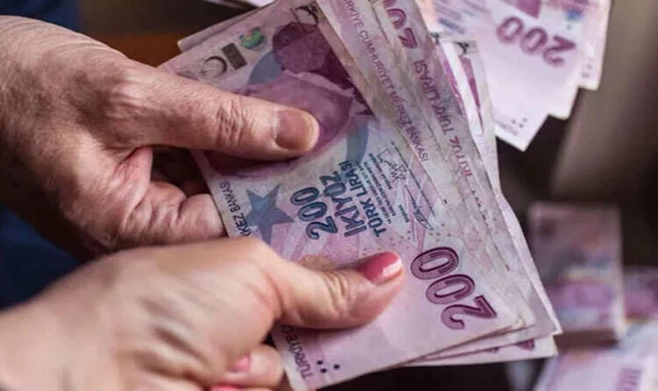 6,3 milyar TL’lik yaşlı ve engelli aylıkları hesaplarda
