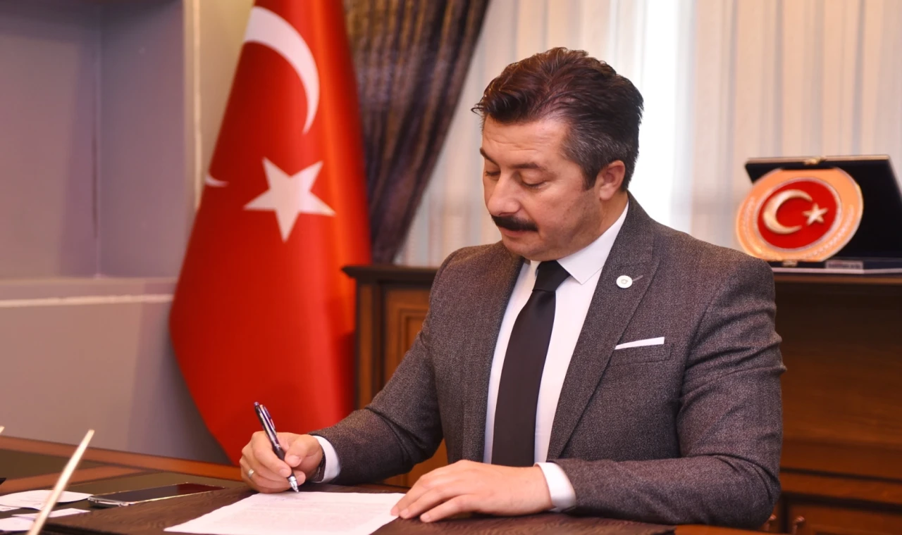 Bursa Yenişehir’de Başkan Özel’den 23 Nisan paylaşımı