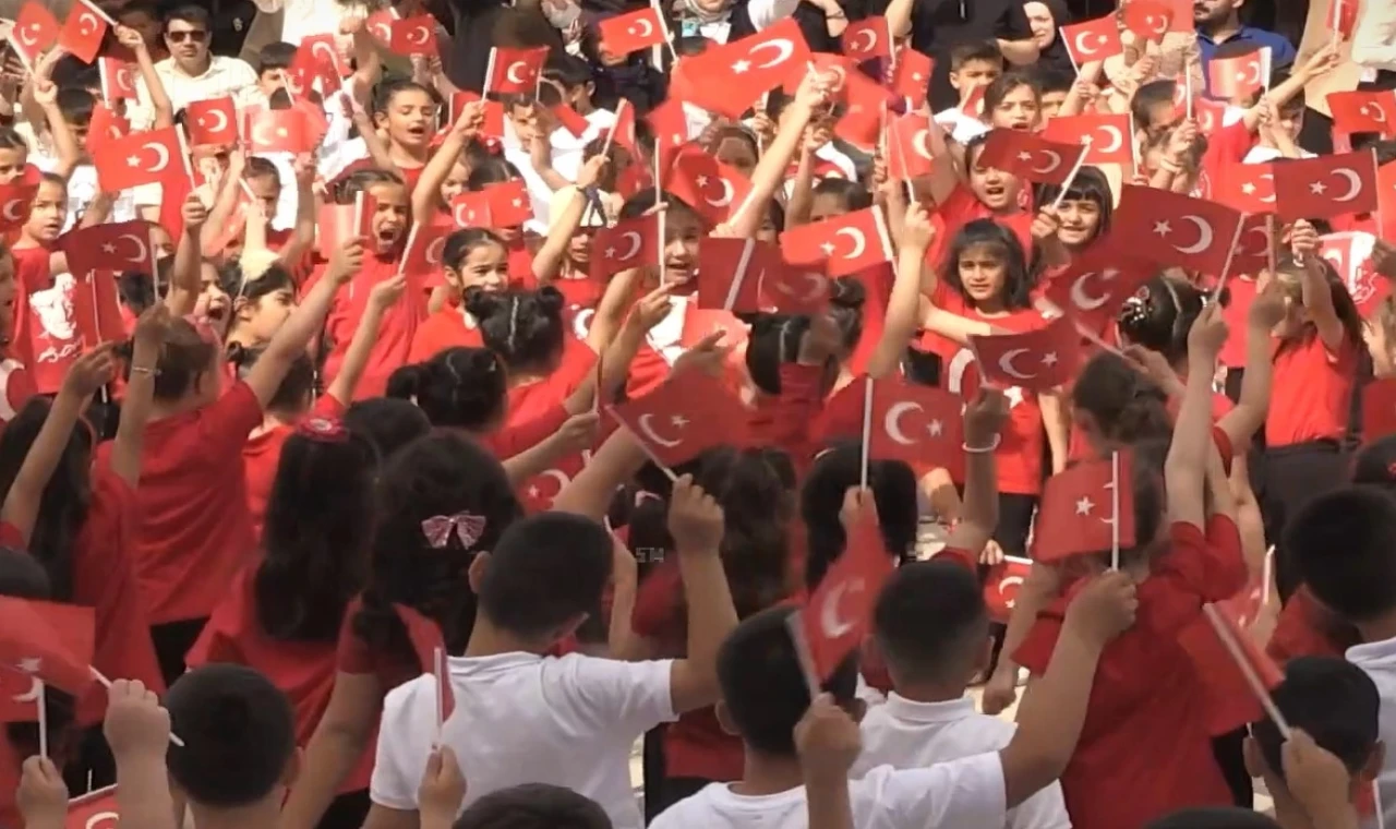 Çevre Şehircilik’ten afet bölgesinde 23 Nisan Şenliği