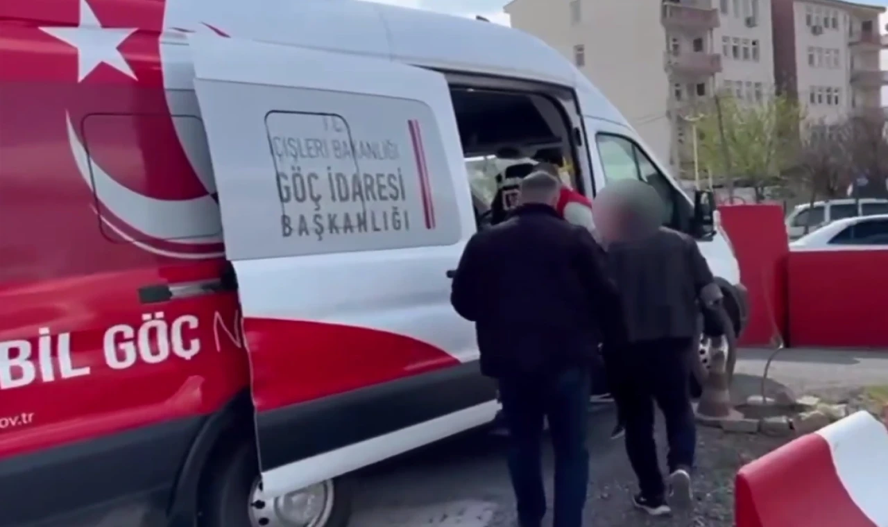 İçişleri’nden düzensiz göç bilançosu... 120 organizatör ile 519 düzensiz göçmen yakalandı