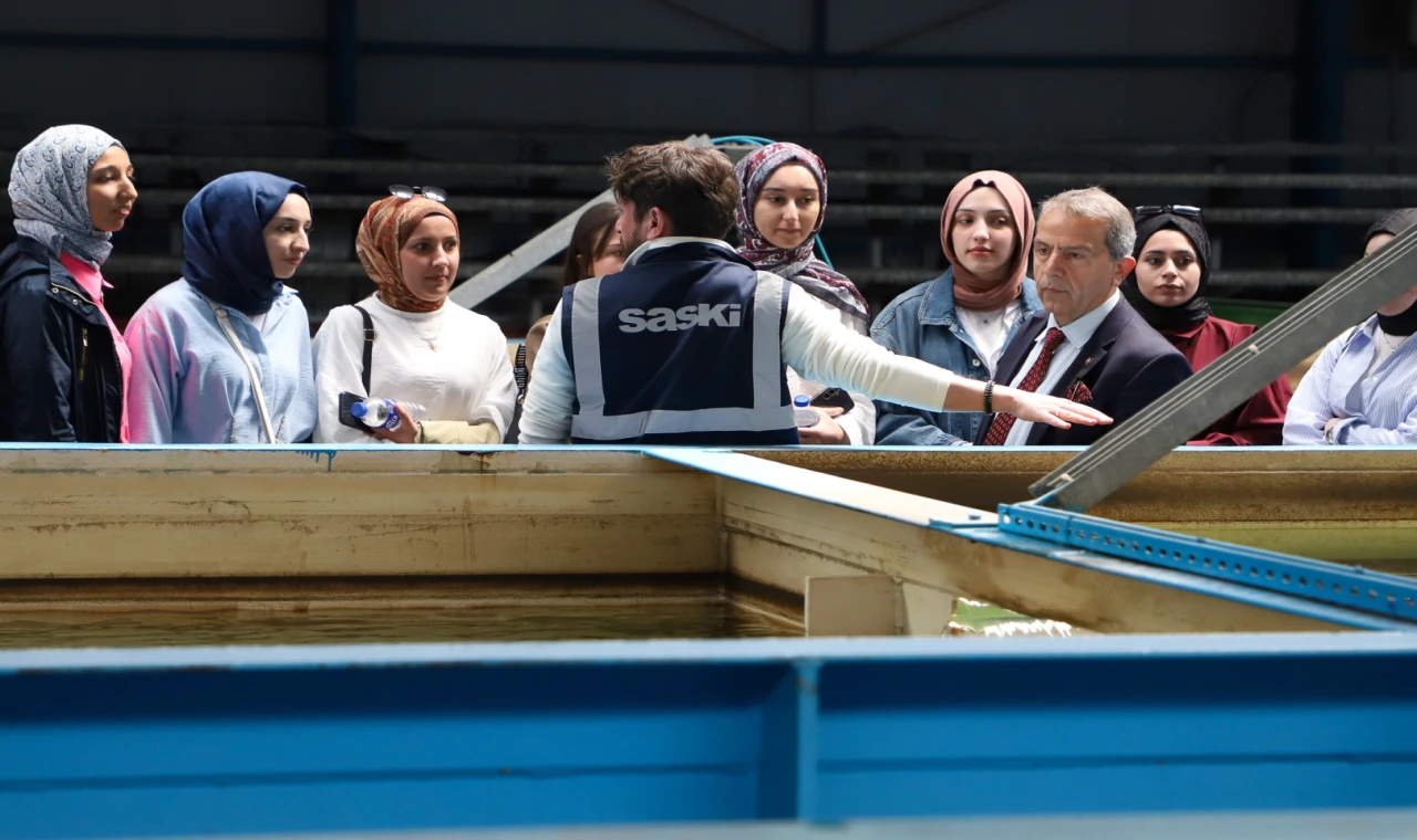 Sakarya’da öğretmen adayları suyun yolculuğuna tanıklık etti