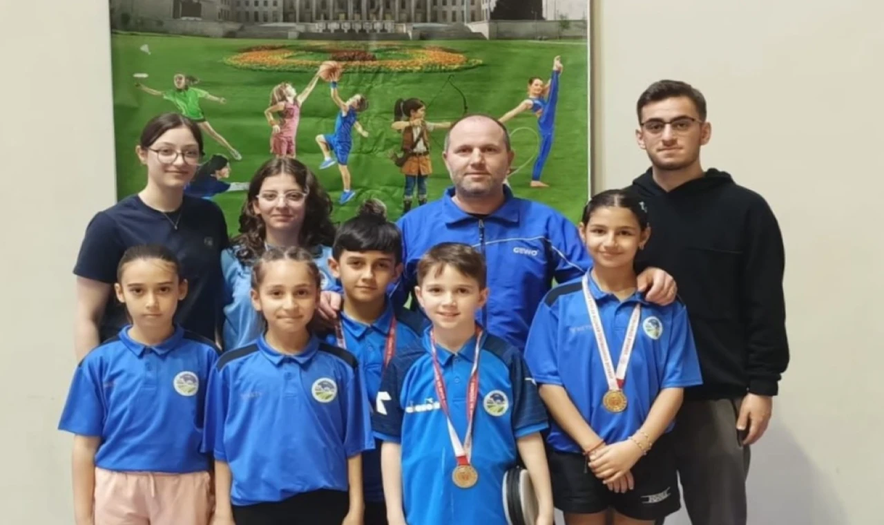Sakarya’nın yetenekli raketleri kürsünün sahibi oldu