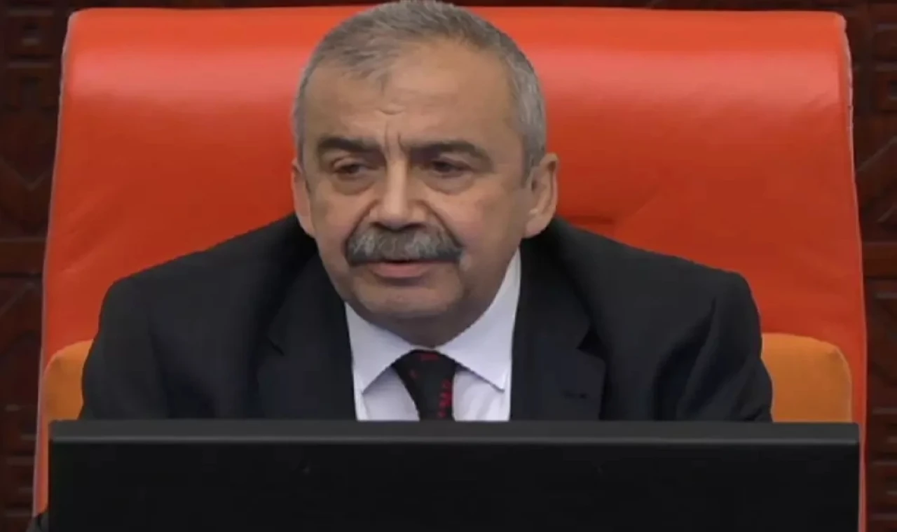 Sırrı Süreyya Önder’in hayati tehlikesi sürüyor! Aort damarı yırtılması nedir?