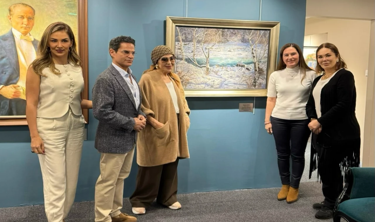 Türkan Şoray Atatürk’ün portresini gördüğünde duygusal anlar yaşadı