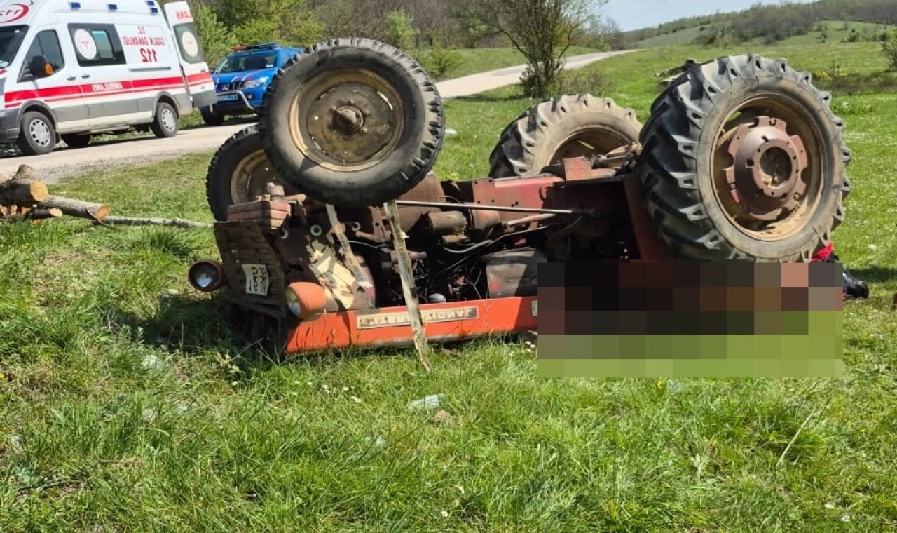 Bilecik’te traktör devrildi, sürücü yaralandı