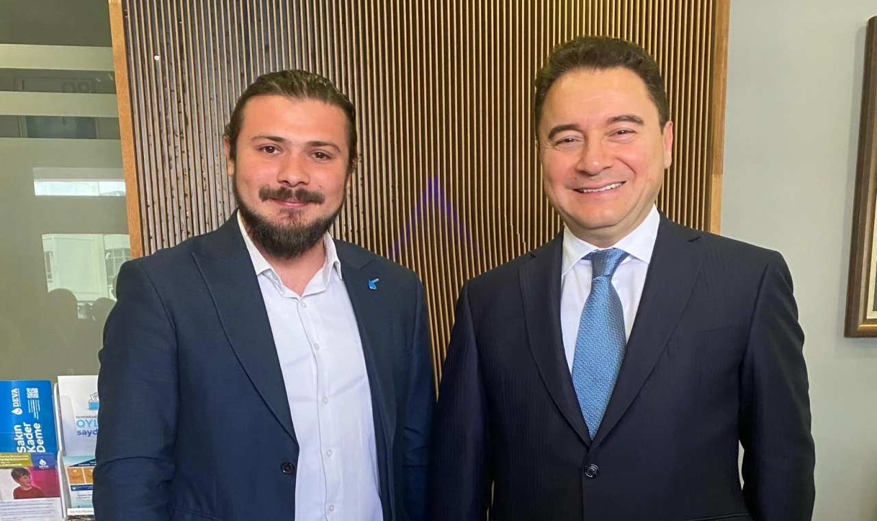 Bursa Osmangazi’de İYİ Parti’den DEVA’ya güçlü transfer