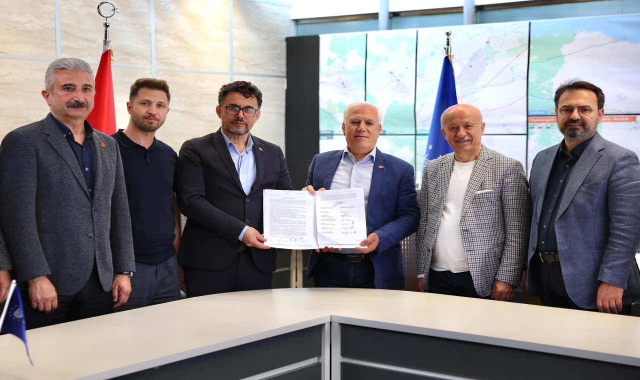 Bursa’da grev sona erdi! BURULAŞ ile Demiryol-İş arasında toplu iş sözleşmesi imzalandı!
