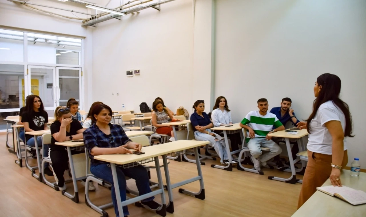 Diyarbakır Büyükşehir’den yurttaşa işaret dili kursu