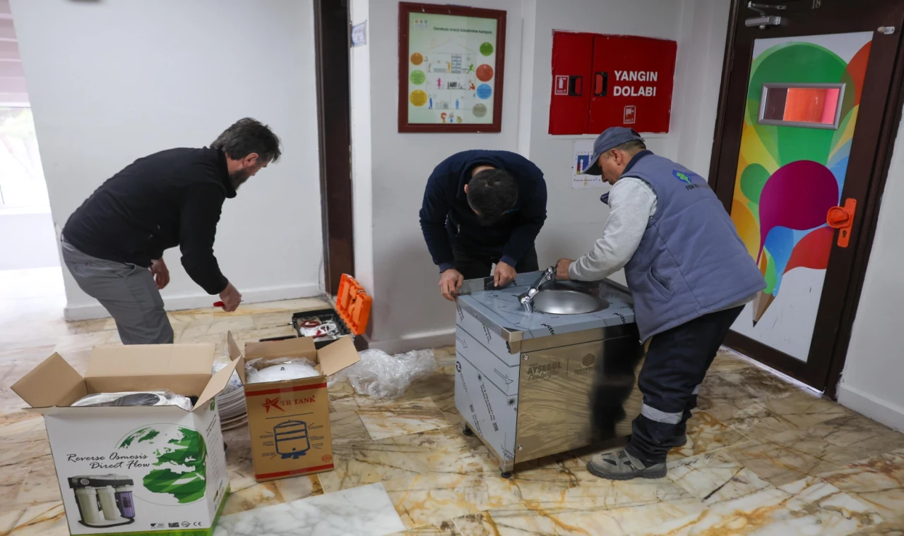İstanbul Bakırköy Belediyesi’nden devlet okullarına su arıtma desteği