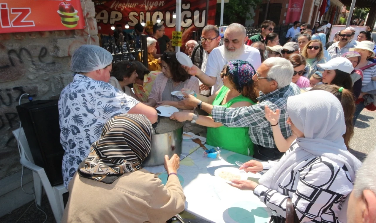 İzmir Karşıyaka’da Amasyalılar rüzgarı esti