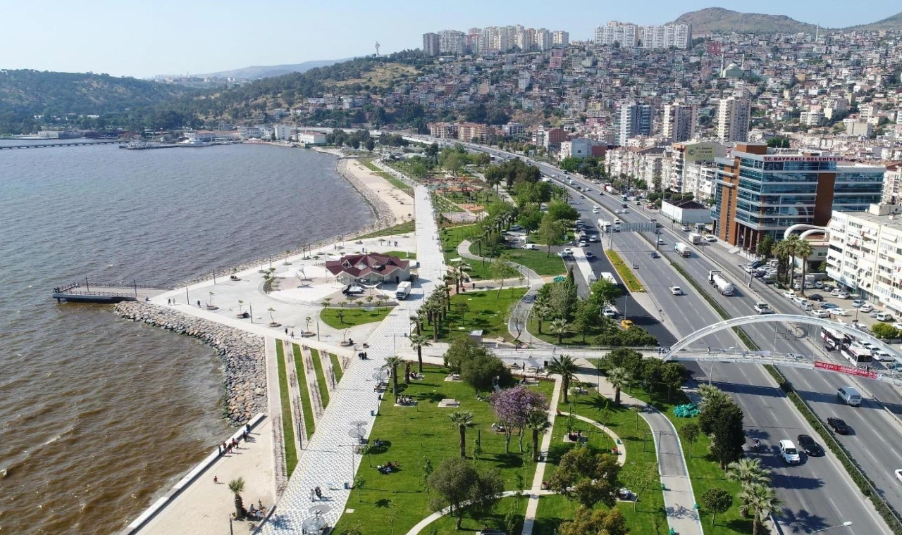 İzmir’de afet toplanma alanlarına mercek!