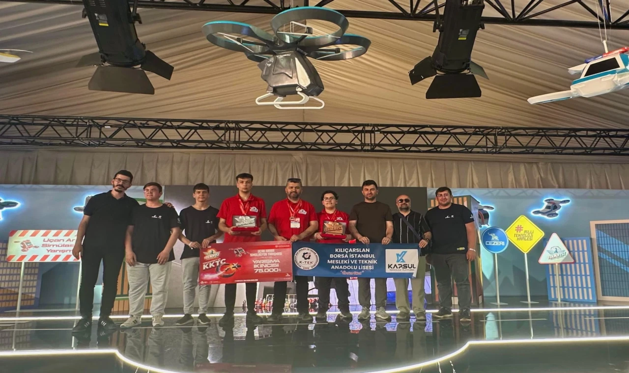 Kapsül’e KKTC’de çifte ödül