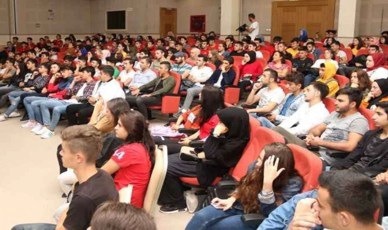 Kocaeli’nde gençlere online staj imkânı