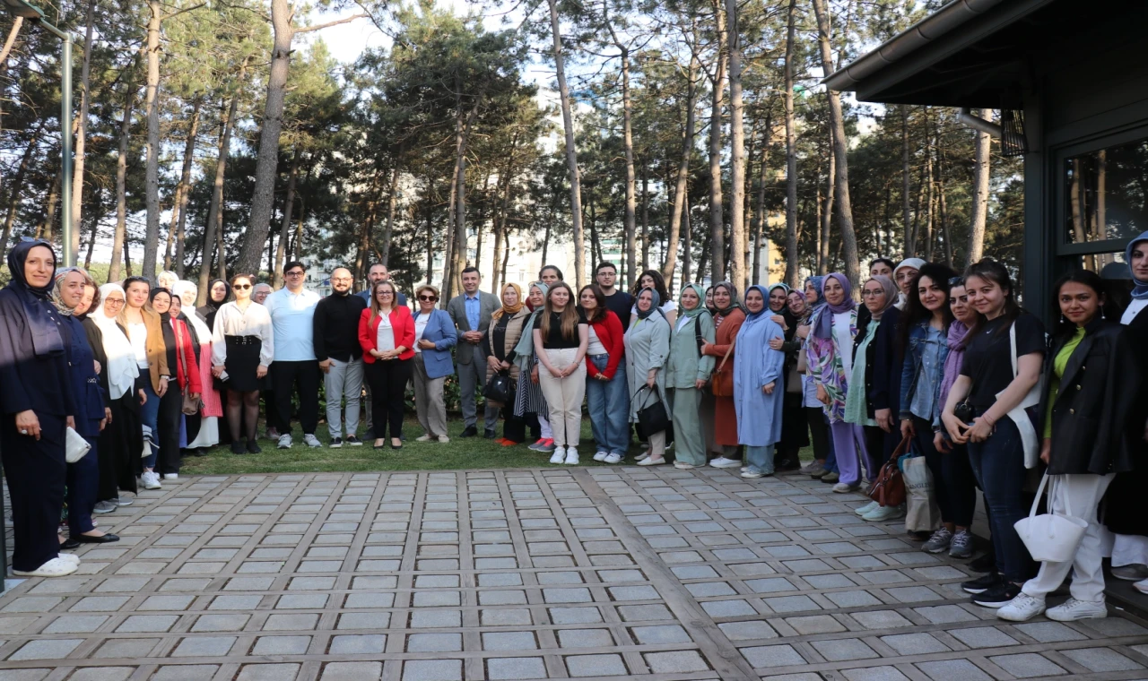 Üsküdar Üniversitesi, ”Bilim Kafe Buluşmaları” ile bilimi halkla buluşturdu