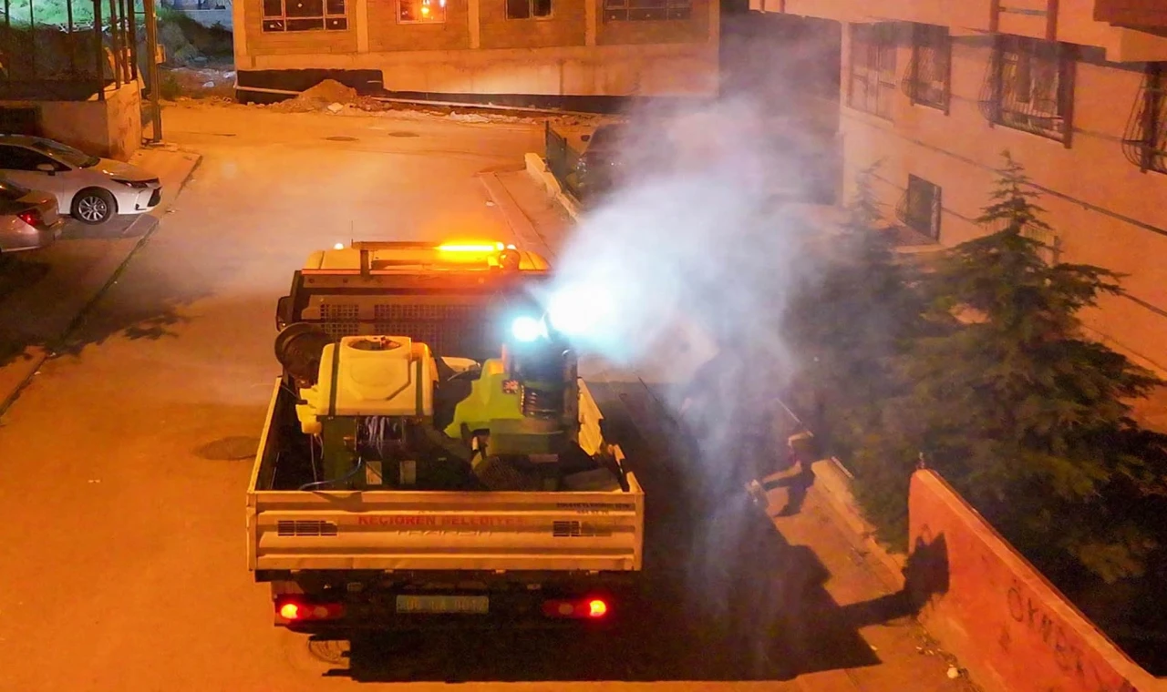 Ankara Keçiören’de gece gündüz ilaçlama