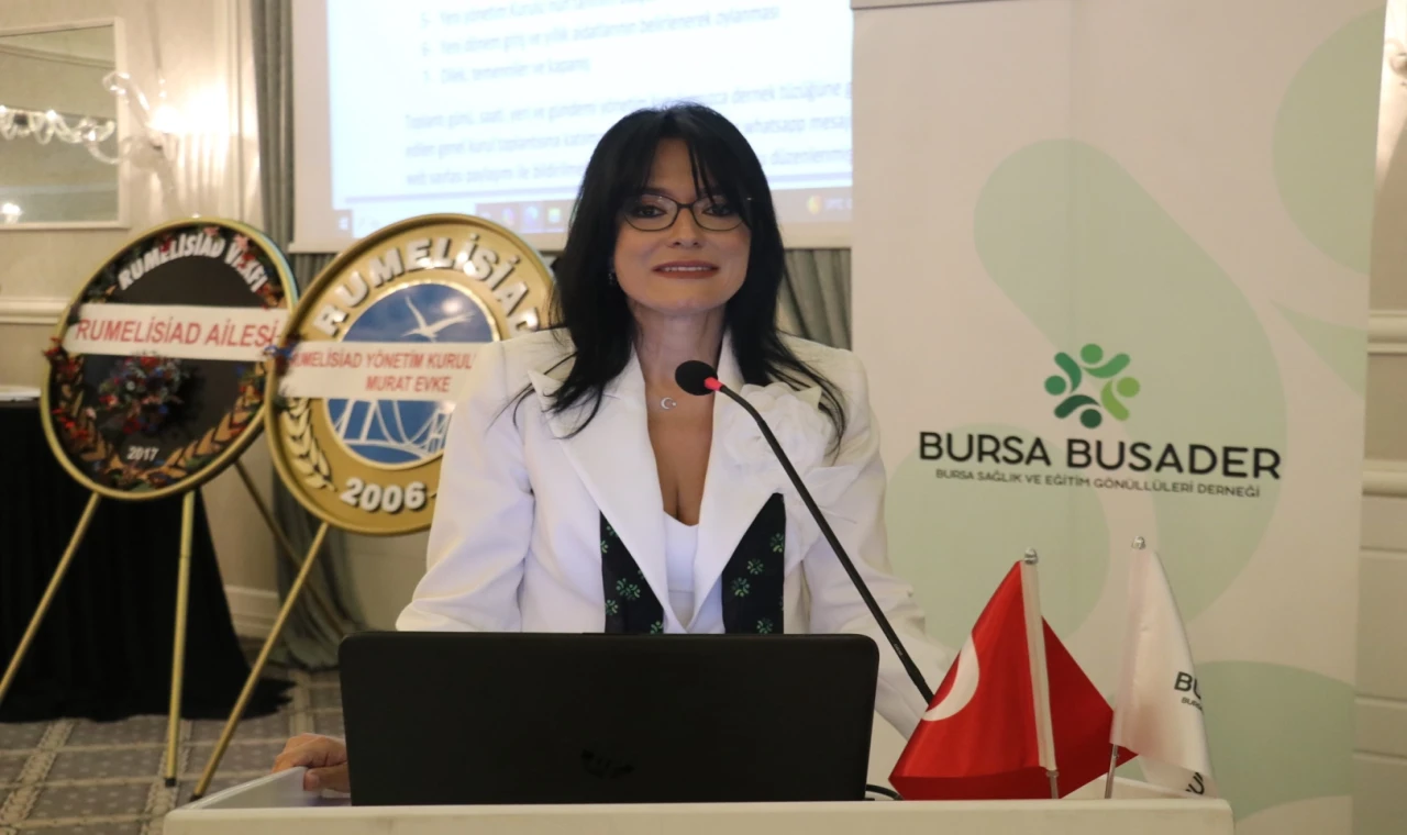 Bursa BUSADER’de bayrak değişimi