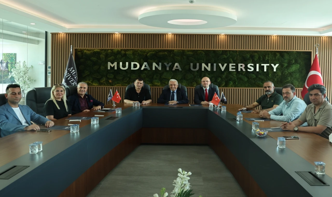 Bursa Nilüfer’de Başkan Özdemir özel eğitim kurumları temsilcileri ile buluştu