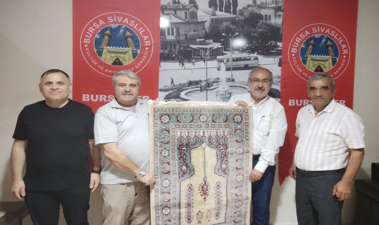 Bursa’da ’Sivasî Sohbetler’ sürüyor