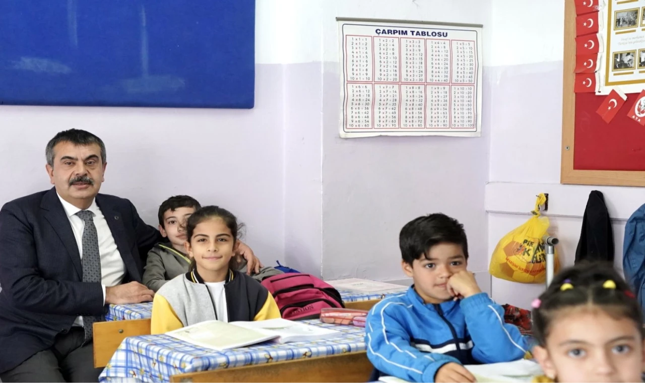 Eğitimde bugün karne günü... Bakan Tekin’den yaz tatili mesajı